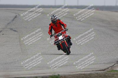 media/Nov-29-2025-TrackDaz (Sat) [[10ae2d9bce]]/B Group/Session 3 (Outside Grapevine)/